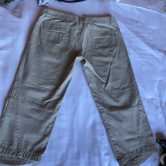 NEW Columbia Light khaki green pants cropped in US size 6. - Picture 11 of 12